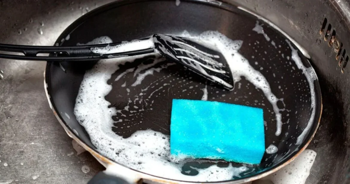 як відмити сковорідку